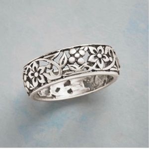 [Sundance] Renaissance Garden Ring